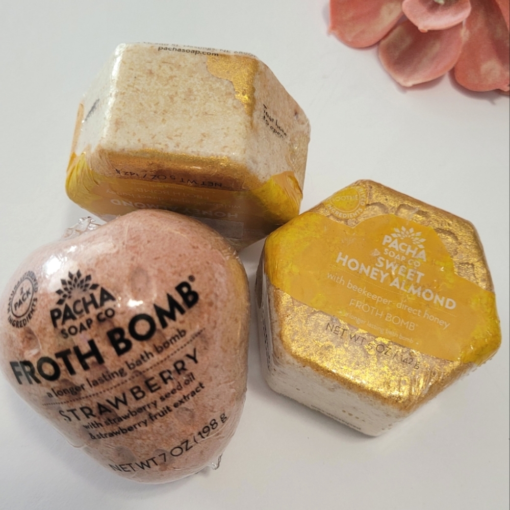Pacha Soap Co. Froth Bombs - Strawberry & Honey Almond